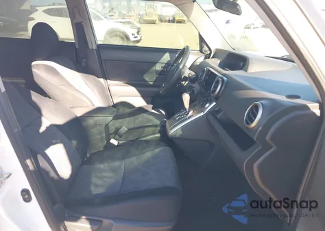 2011 Scion Xb z USA, uszkodzony, nr VIN JTLZE4FE5B1124012